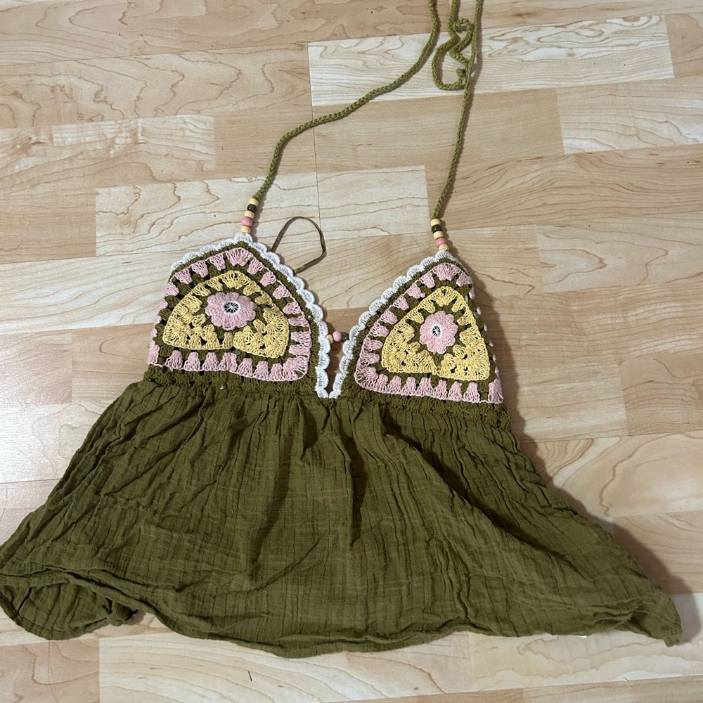 Super cute green crochet Zara halter top